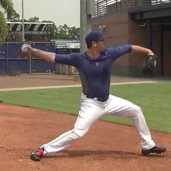 Matt Harvey's Pitching Mechanics - Frame 23
